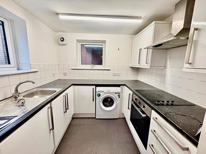 1 Bedroom Flat To Rent In Chardlace Walk, Nottingham, NG1