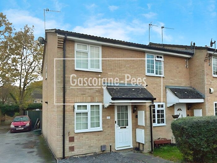 2 Bedroom Property To Rent In Maybrook, Basingstoke, RG24
