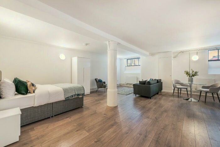 Studio To Rent In Tyssen Street, London, E8