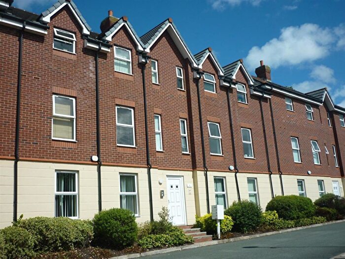 2 Bedroom Flat To Rent In Bonnington Close, Eccleston, St. Helens, WA10