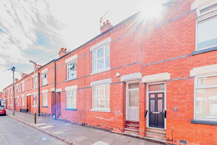 3 Bedroom Terraced House To Rent In Howard Road, Leicester, LE2