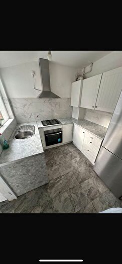 3 Bedroom Semi Detached House To Rent In Sussex Road, South Croydon, CR2