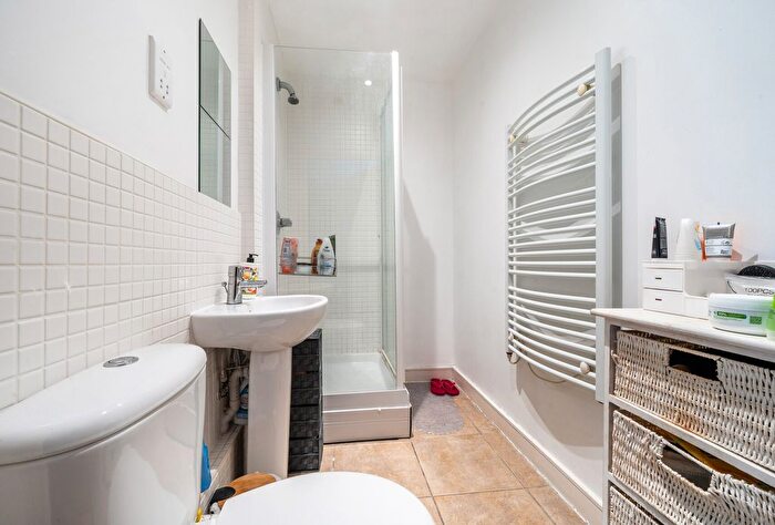 2 Bedroom Flat For Sale In Derwent Court, Riverside Close, Romford, RM1
