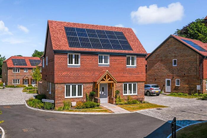 4 Bedroom Detached House For Sale In Coningsby Road, Hawkinge, Kent, CT18