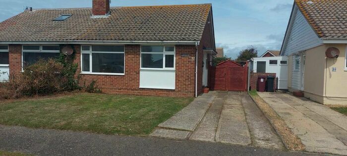 2 Bedroom Bungalow To Rent In Broad View, Chichester, PO20