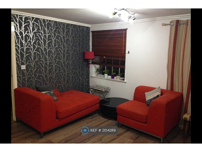 2 Bedroom Flat To Rent In Abbey Road, Barking, IG11