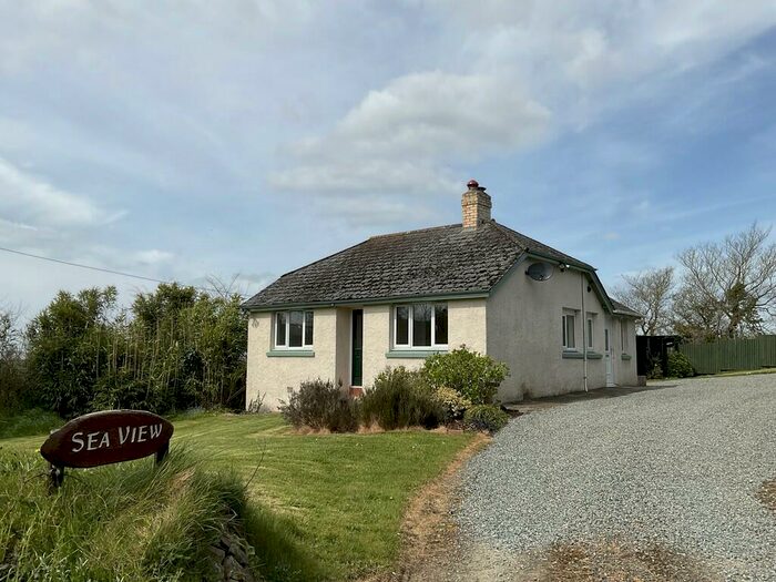 3 Bedroom Detached Bungalow To Rent In West Street, Kilkhampton, EX23
