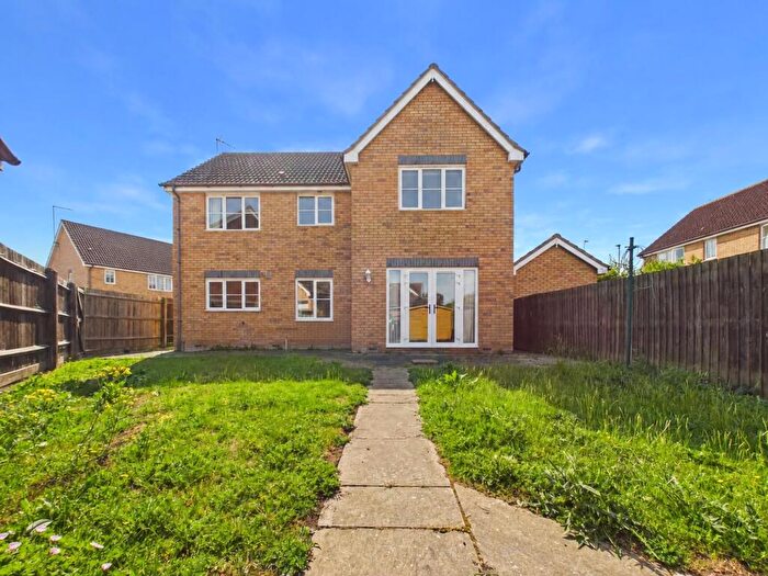 4 Bedroom Detached House For Sale In Aston Close, Yaxley, PE7