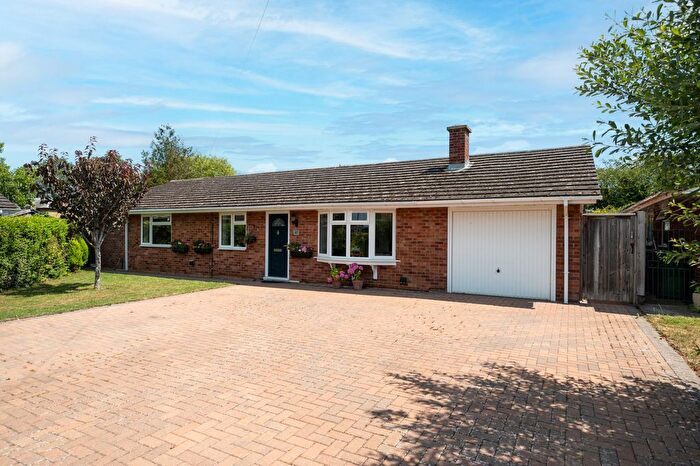 4 Bedroom Detached Bungalow For Sale In Cromwell Park, Over, CB24