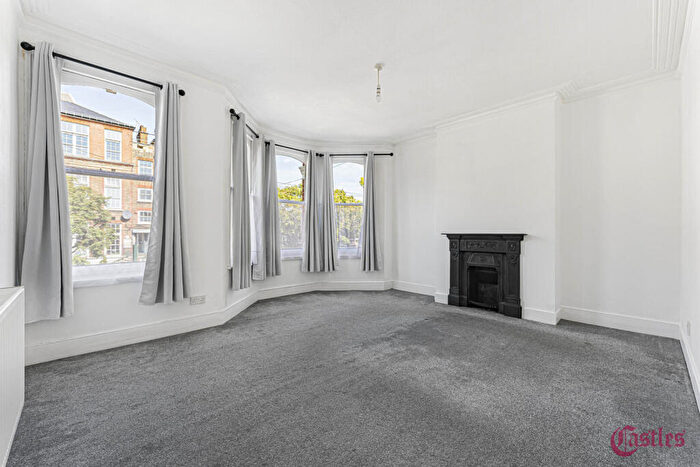 4 Bedroom Terraced House For Sale In Elmcroft Street, London, E5