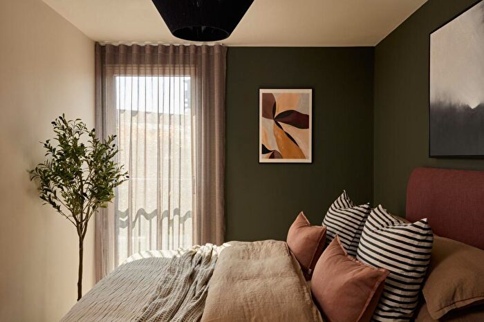 1 Bedroom Apartment To Rent In Anchor Works, Dumballs Road, CF10