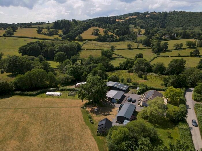 6 Bedroom Land For Sale In Taliaris, Llandeilo, SA19