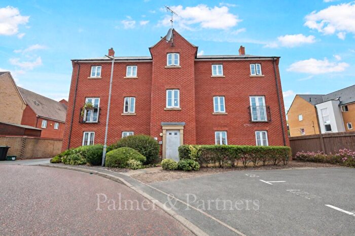 2 Bedroom Apartment To Rent In Kirk Way, Colchester, Essex, CO4