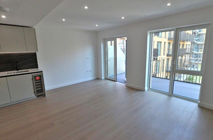 1 Bedroom Flat To Rent In Tierney Lane, London, W6