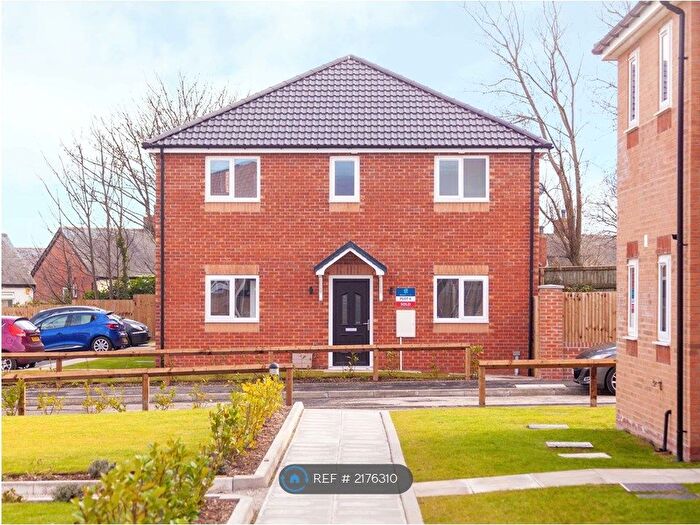 3 Bedroom End Of Terrace House To Rent In Coopers Way, Blackpool, FY1