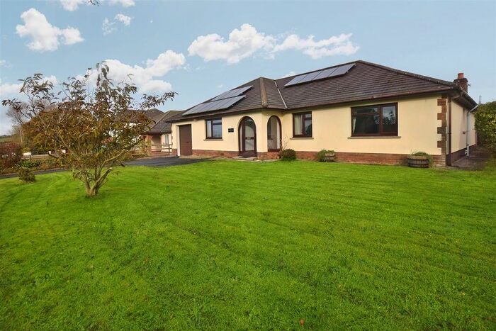 4 Bedroom Detached Bungalow For Sale In Caemorgan Road, Cardigan, SA43