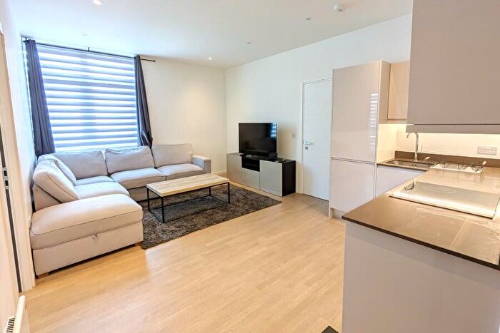 2 Bedroom Apartment To Rent In Woking, Surrey, GU21