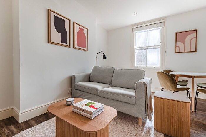 2 Bedroom Flat To Rent In Kensington, W8
