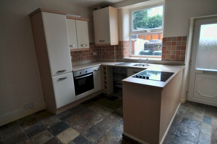 2 Bedroom House To Rent In Market Street, Hoyland, S74