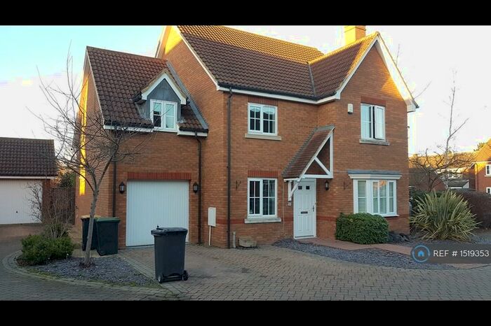 5 Bedroom Detached House To Rent In Trow Close, Cotton End, Bedford, MK45