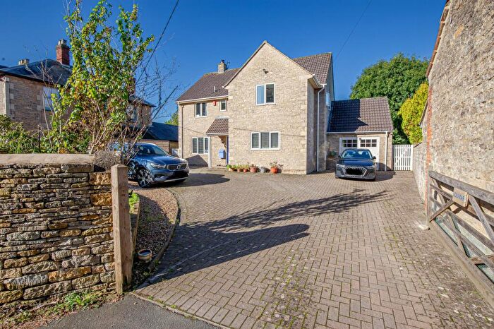 4 Bedroom Detached House For Sale In Lea, Malmesbury, SN16
