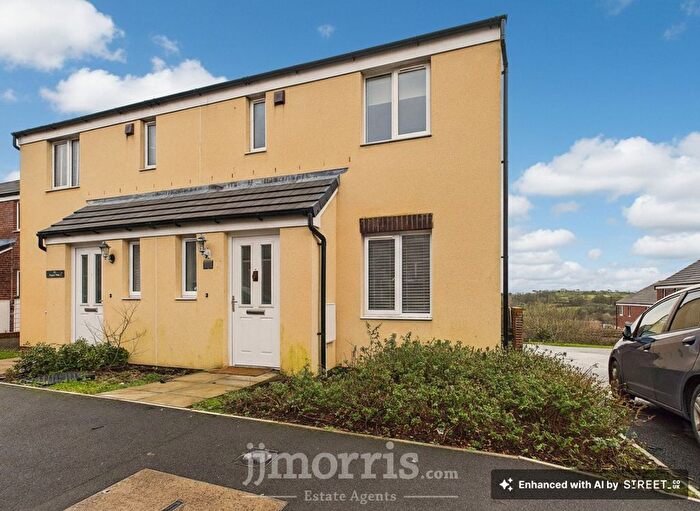3 Bedroom Semi-Detached House For Sale In Tasker Way, Haverfordwest, SA61