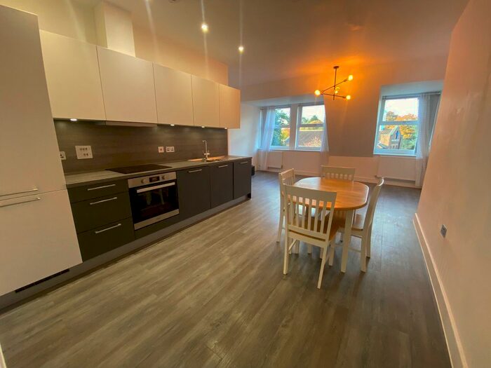 2 Bedroom Flat To Rent In Homer Road, Solihull, B91