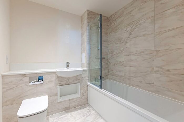 1 Bedroom Flat To Rent In Eastman Road, London, HA1