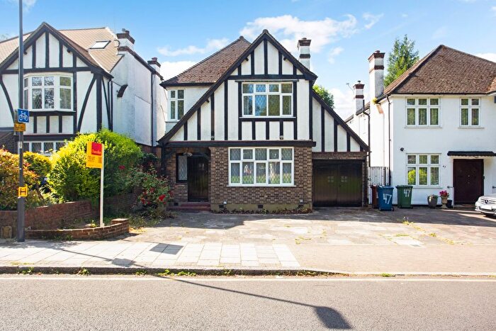 3 Bedroom Flat To Rent In London Road, Stanmore, HA7