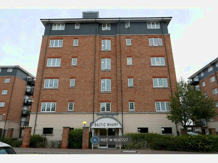 2 Bedroom Flat To Rent In Baltic Wharf, Gravesend, DA11