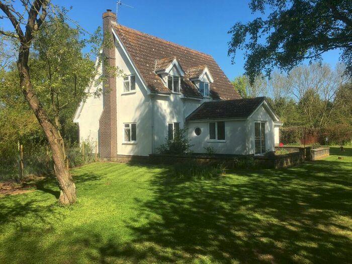 4 Bedroom Cottage To Rent In Rose Cottage, Larters Lane, Middlewood Green, Stowmarket, IP14