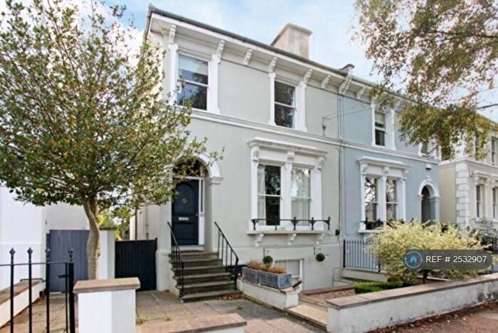 2 Bedroom Flat To Rent In College Road, Cheltenham, GL53