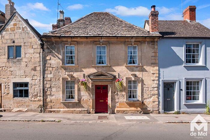 3 Bedroom Terraced House For Sale In Gloucester Street, Winchcombe, GL54