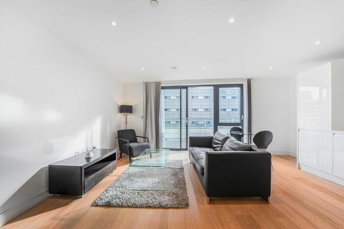 Studio To Rent In Commercial Street, London, E1