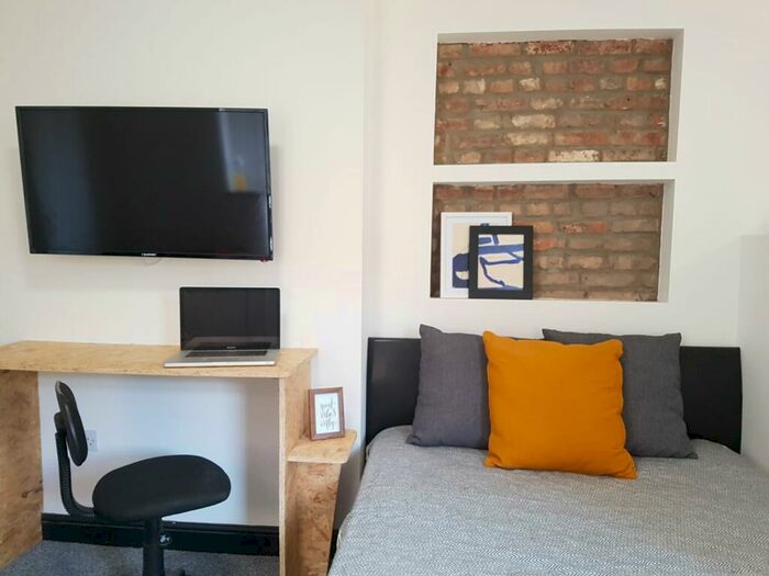 1 Bedroom Flat To Rent In Flat, The Rayner Building - Portland Street, Lincoln, LN5