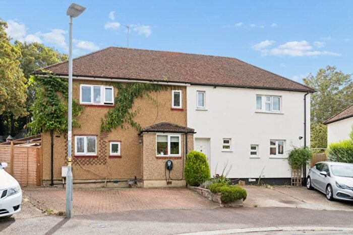 3 Bedroom Semi-Detached House To Rent In Thorpe Crescent, Watford, WD19