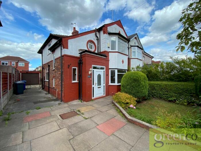 3 Bedroom Semi-Detached House To Rent In Silverdale Avenue, Prestwich, Manchester, M25