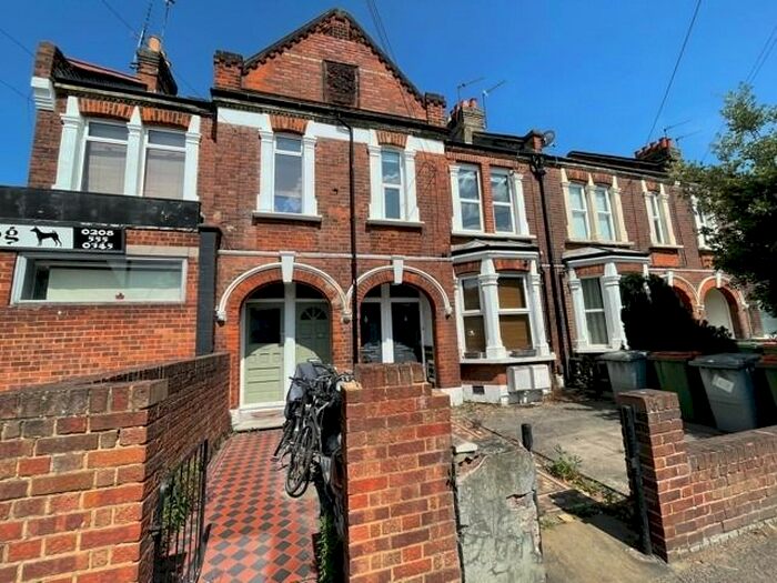 1 Bedroom Flat To Rent In Dames Road, Forest Gate, E7