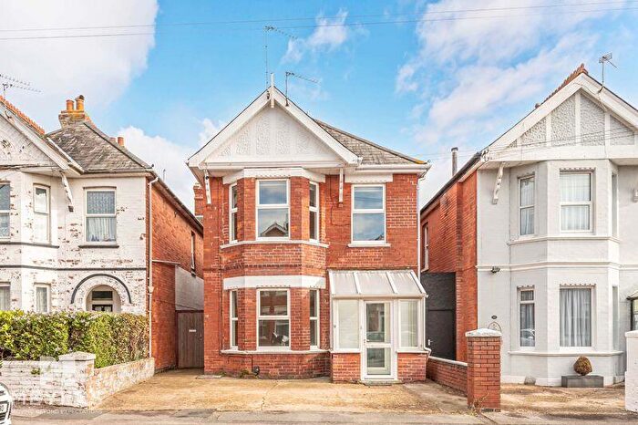 2 Bedroom Apartment To Rent In Madison Avenue, Bournemouth, BH1