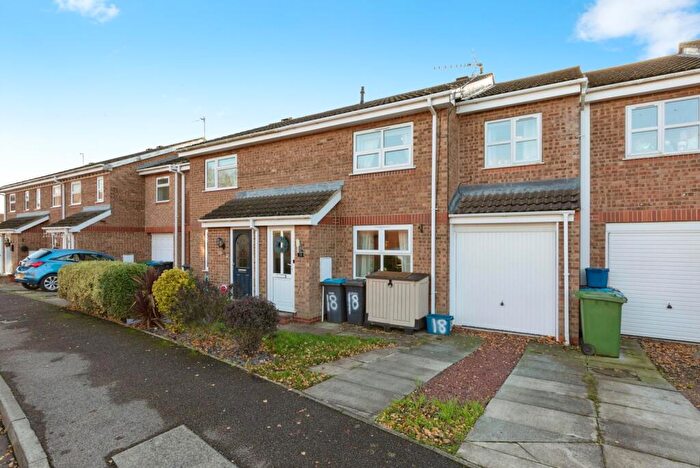 4 Bedroom Semi Detached House For Sale In Hailstone Drive, Northallerton, North Yorkshire, DL6