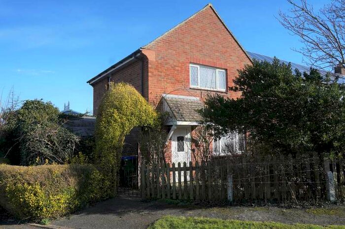 3 Bedroom End Of Terrace House For Sale In Deans Meadow, Barcombe, BN8