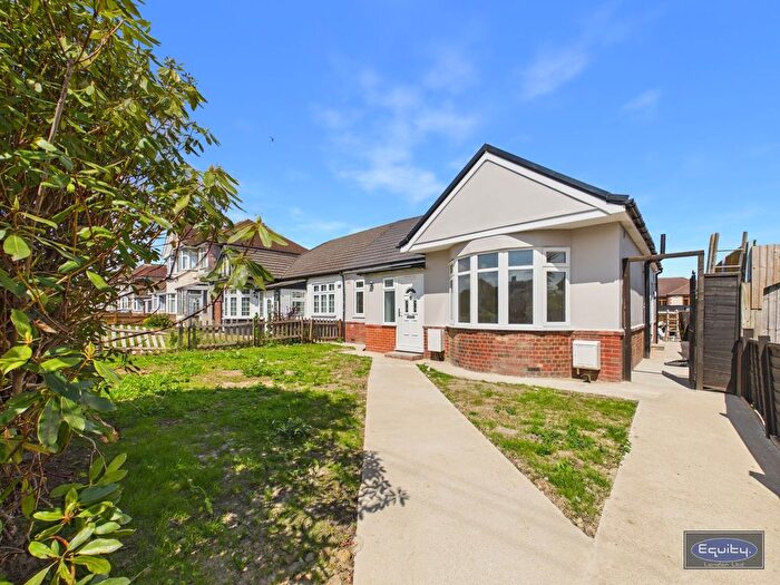 3 Bedroom Semi Detached Bungalow To Rent In East Rochester Way, Sidcup, DA15
