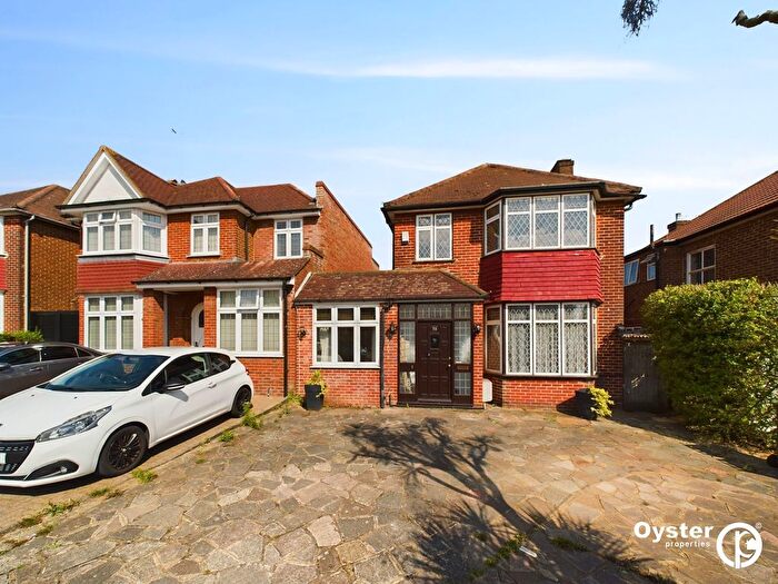 4 Bedroom Semi-Detached House To Rent In Bush Grove, Stanmore, HA7