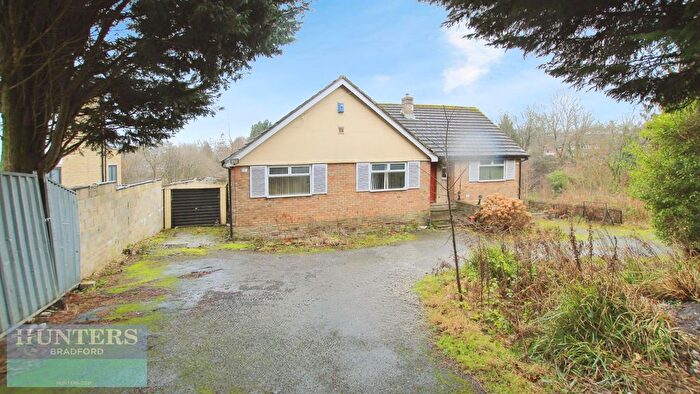 4 Bedroom Detached House To Rent In Allerton Road, Bradford, West Yorkshire, BD8