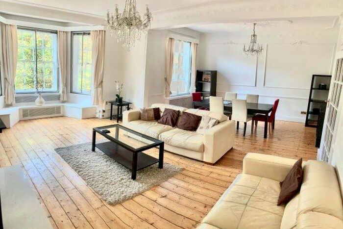 3 Bedroom Flat To Rent In Kenilworth Court, Birmingham, B16