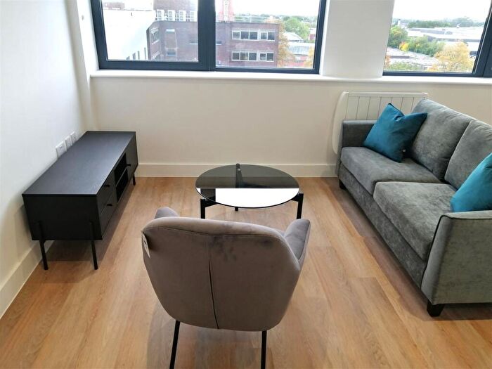 1 Bedroom Apartment For Sale In Alexander House, Old Trafford, M16