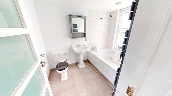 2 Bedroom Duplex To Rent In Clarence Street, Liverpool, L3