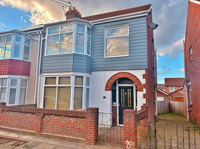 3 Bedroom Semi Detached House For Sale In Madeira Road, Hilsea, PO2