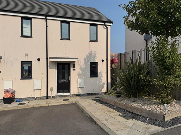 2 Bedroom House For Sale In Longfair Road, Bodmin, PL31