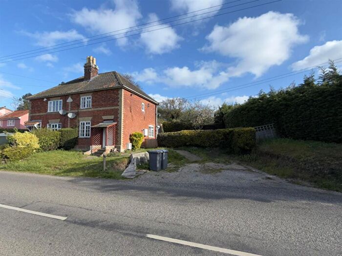 3 Bedroom Semi Detached House To Rent In Lower Hacheston, IP13